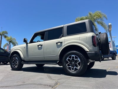 2026 Ford Bronco Outer Banks®