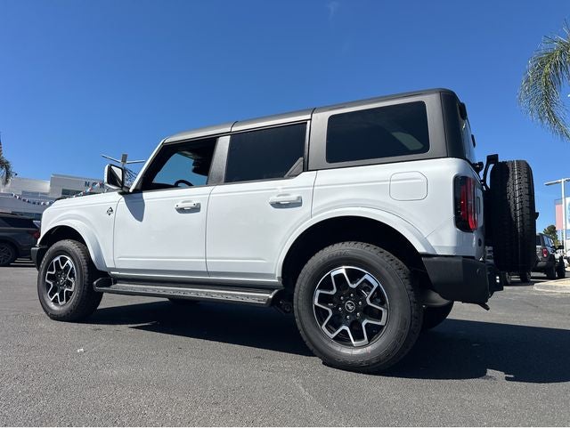 2025 Ford Bronco Outer Banks®