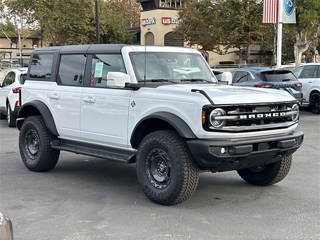 2025 Ford Bronco Outer Banks®