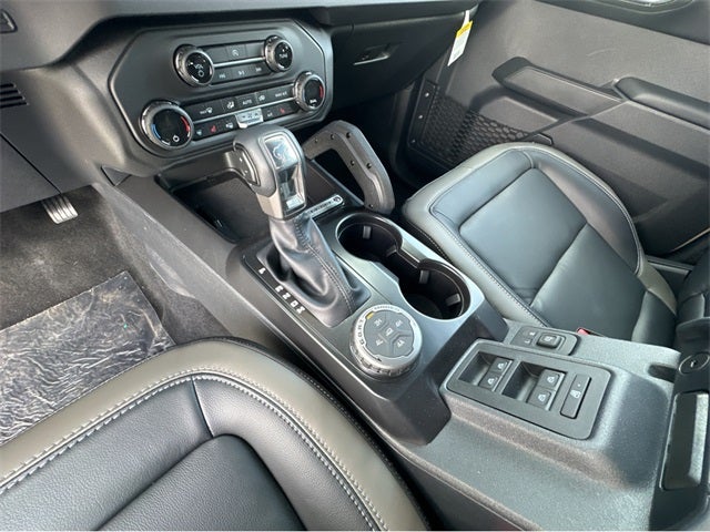 2025 Ford Bronco Outer Banks®