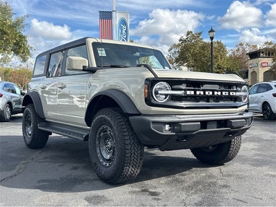 2025 Ford Bronco Outer Banks®
