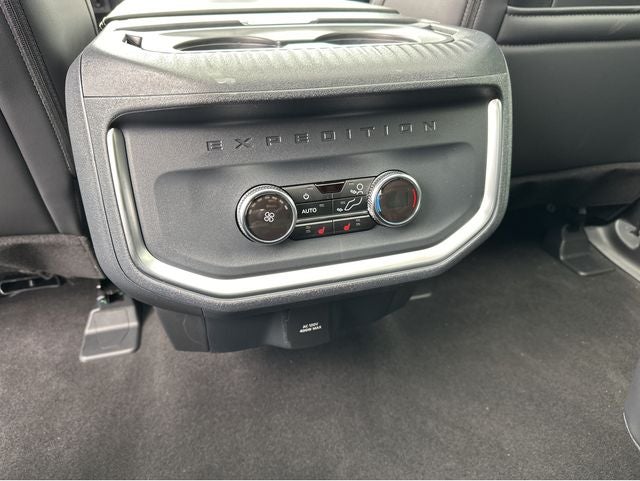 2026 Ford Expedition Platinum®