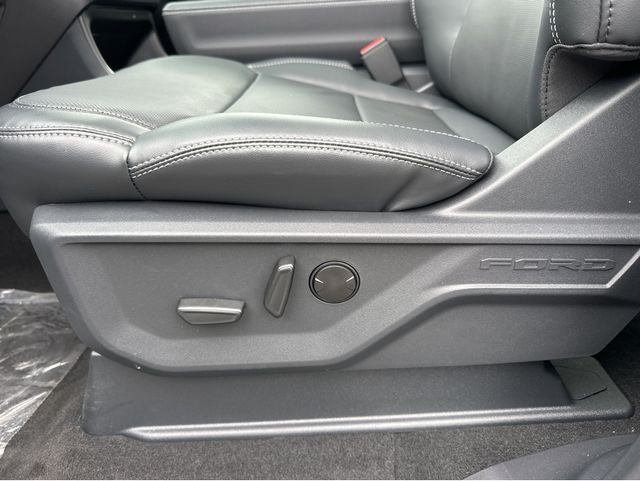 2026 Ford Expedition Platinum®