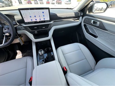2026 Ford Explorer Platinum™