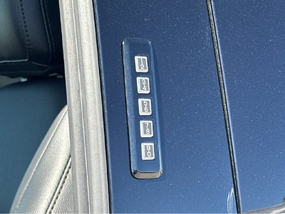2027 Ford F-250SD F-250® Lariat®