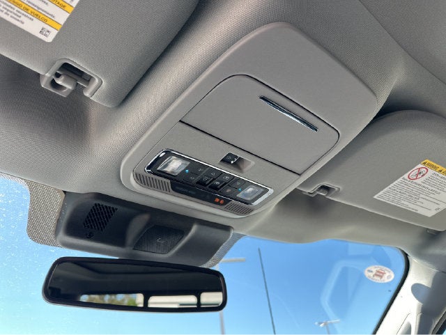 2027 Ford F-250SD F-250® Lariat®