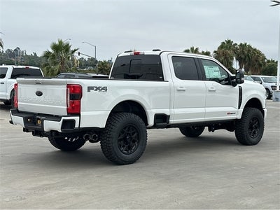2025 Ford F-350SD F-350® Lariat®