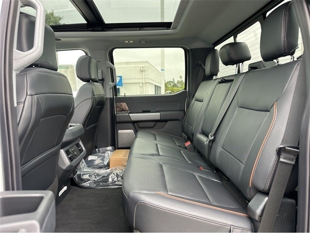 2025 Ford F-350SD F-350® Lariat®