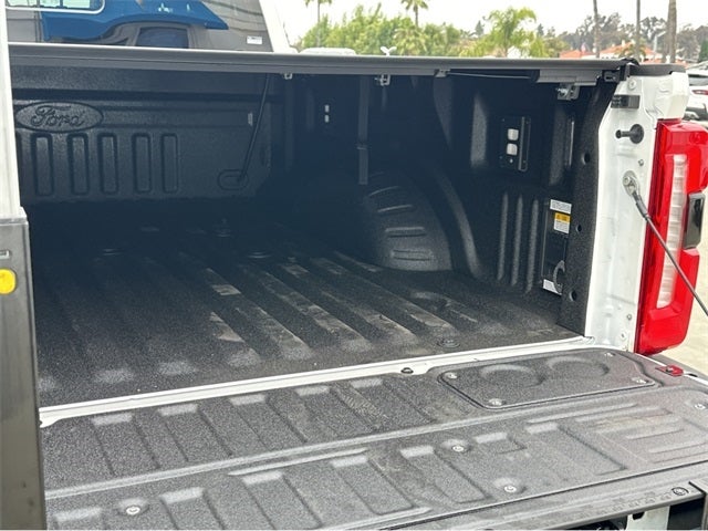 2025 Ford F-350SD F-350® Lariat®