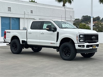 2025 Ford F-350SD F-350® Lariat®