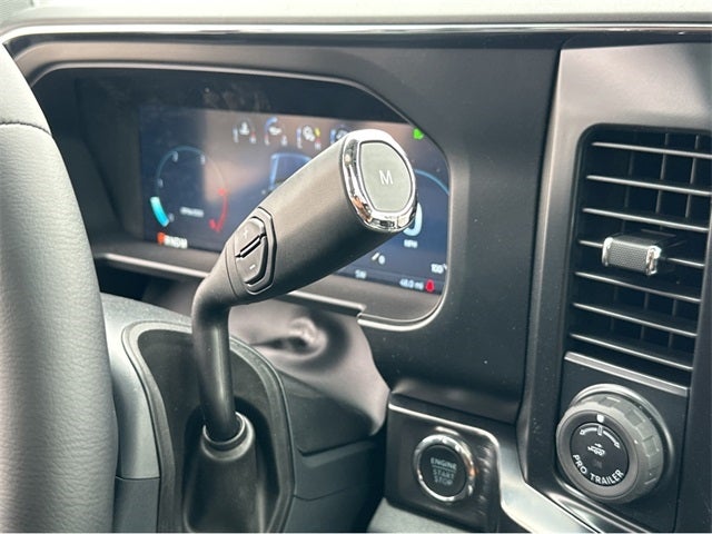 2025 Ford F-350SD F-350® Lariat®