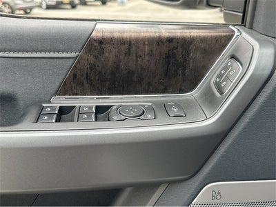 2025 Ford F-350SD F-350® Lariat®