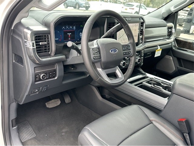 2025 Ford F-350SD F-350® Lariat®