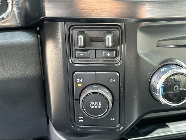 2025 Ford F-350SD F-350® Lariat®