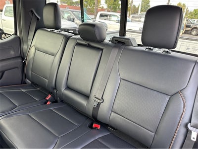 2025 Ford F-350SD F-350® Lariat®