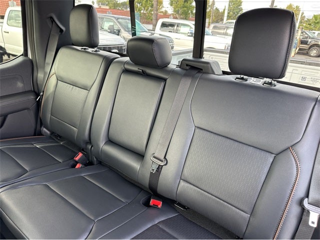 2025 Ford F-350SD F-350® Lariat®