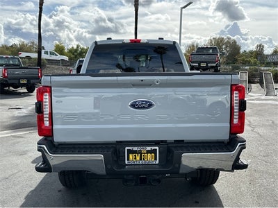 2025 Ford F-350SD F-350® Lariat®