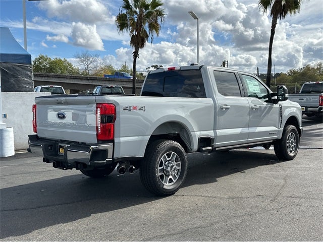 2025 Ford F-350SD F-350® Lariat®