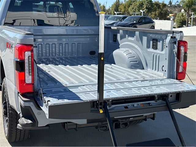 2025 Ford F-350SD F-350® Platinum®