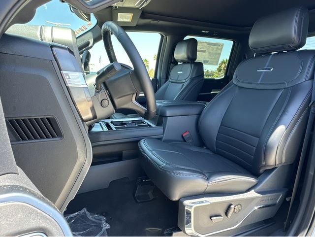 2026 Ford F-450SD F-450® Platinum®