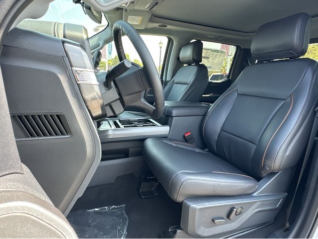 2026 Ford F-450SD F-450® Lariat®