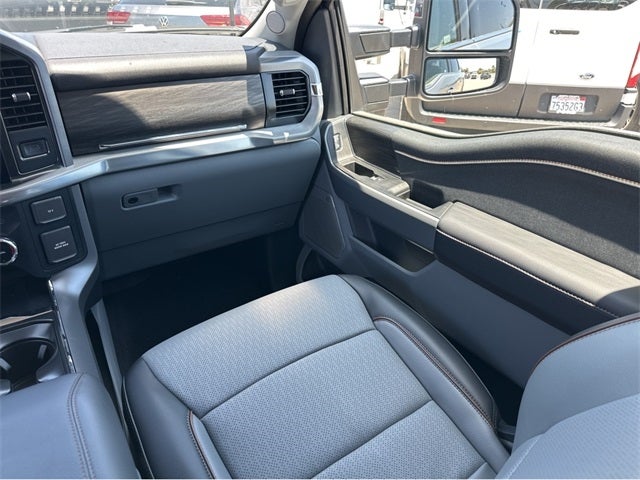 2025 Ford F-150 Lariat®