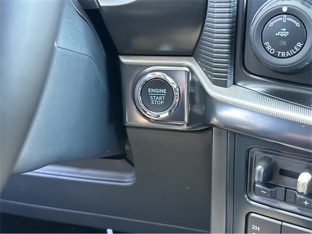 2025 Ford F-150 Lariat®