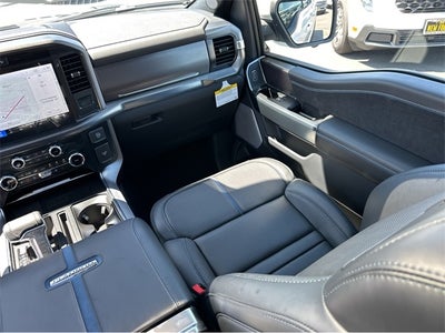 2025 Ford F-150 Platinum®