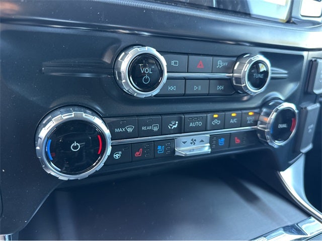 2025 Ford F-150 Platinum®