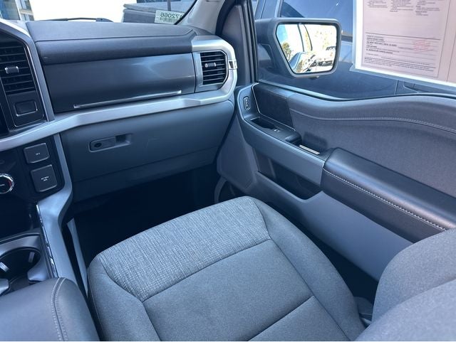 2023 Ford F-150 Lightning XLT