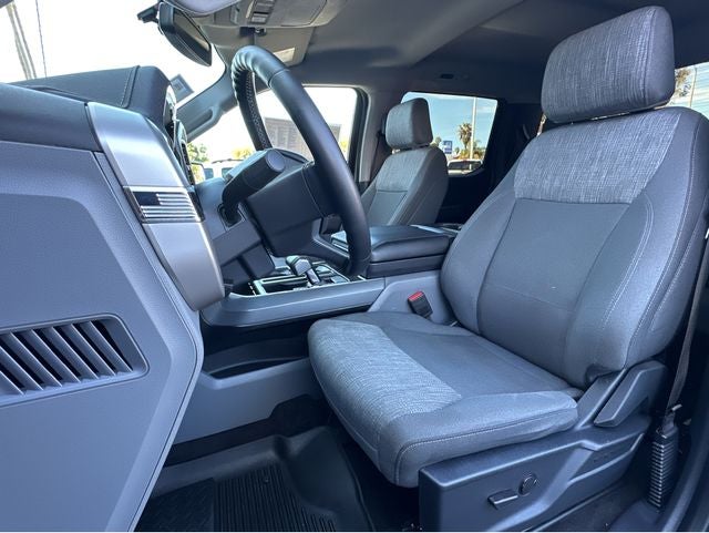 2023 Ford F-150 Lightning XLT