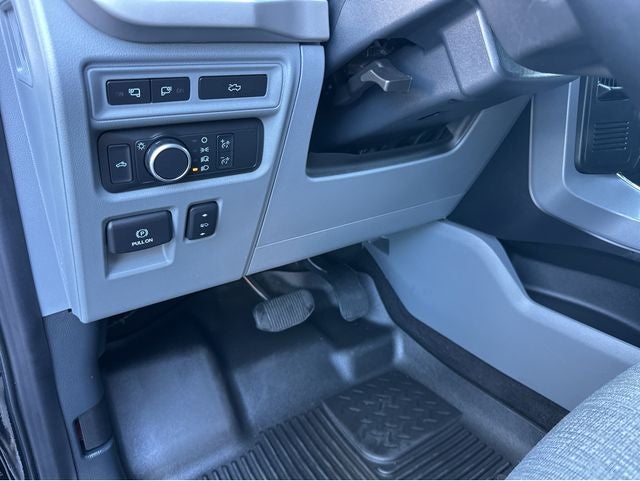 2023 Ford F-150 Lightning XLT