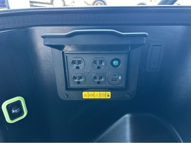 2023 Ford F-150 Lightning XLT