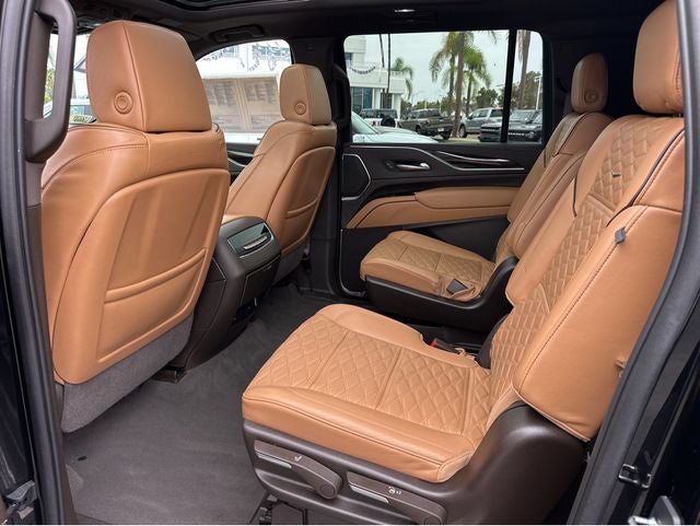 2022 Cadillac Escalade ESV Sport