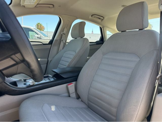 2017 Ford Fusion Hybrid SE