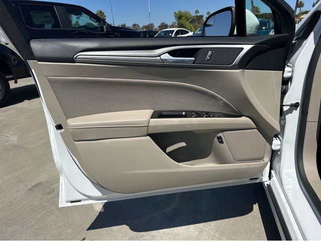 2017 Ford Fusion Hybrid SE
