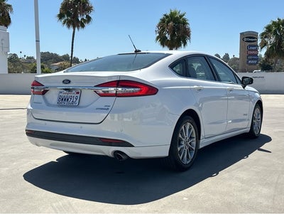 2017 Ford Fusion Hybrid SE