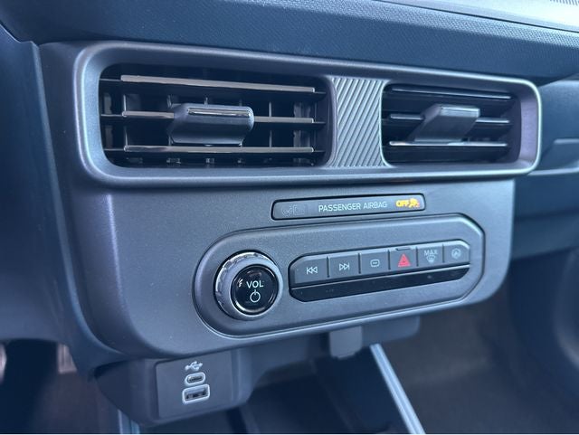 2026 Ford Maverick Base