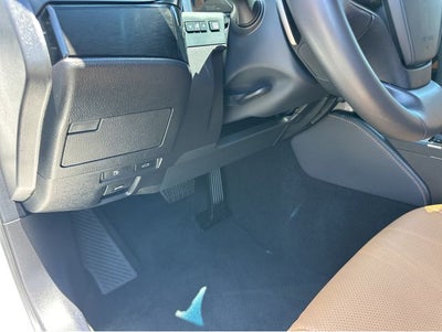 2025 Lexus ES Base