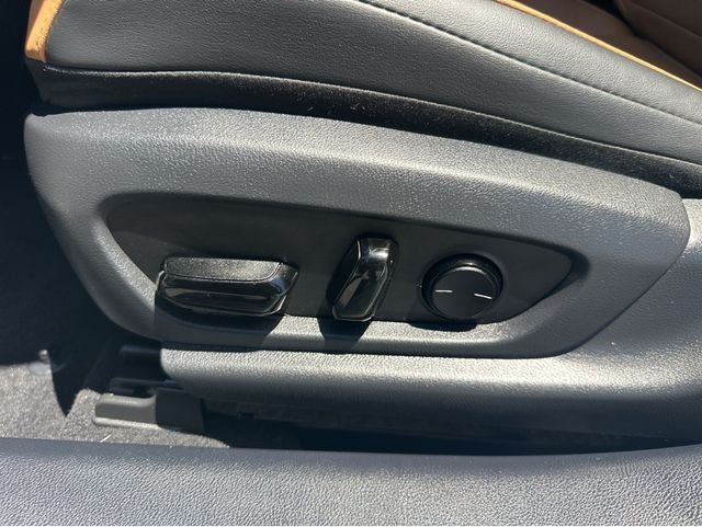 2025 Lexus ES Base