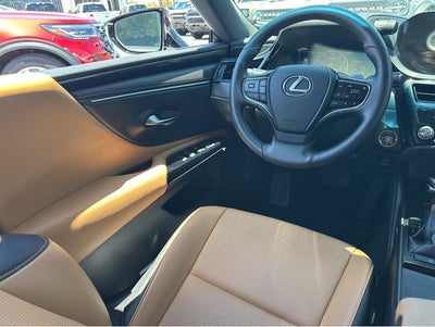 2025 Lexus ES Base