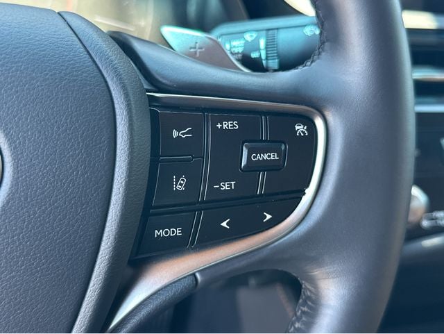 2025 Lexus ES Base