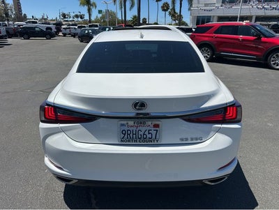 2025 Lexus ES Base