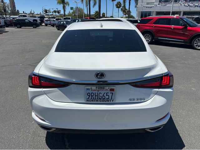 2025 Lexus ES Base