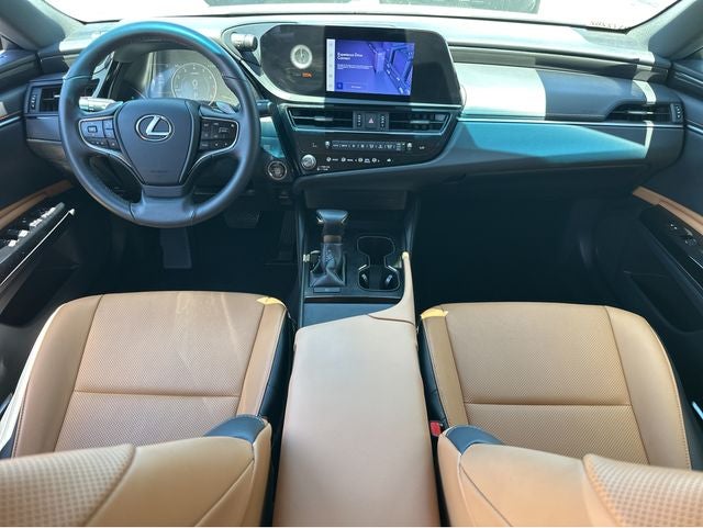 2025 Lexus ES Base