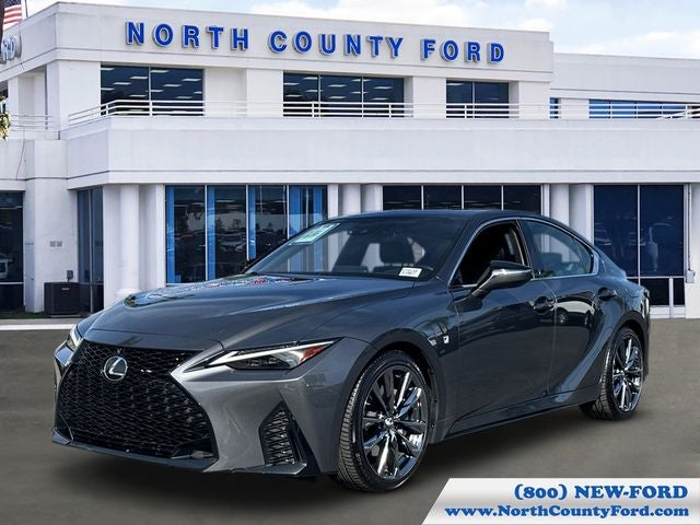 2023 Lexus IS