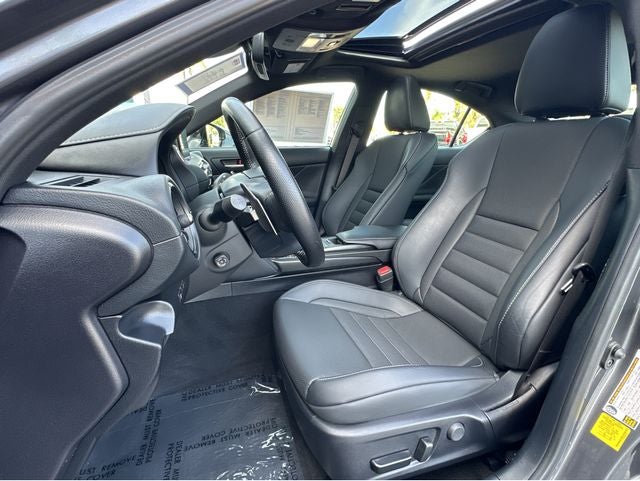 2023 Lexus IS F SPORT