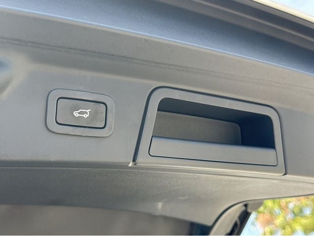 2022 Land Rover Range Rover Velar R-Dynamic S