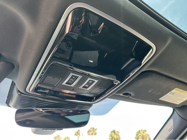 2022 Land Rover Range Rover Velar R-Dynamic S
