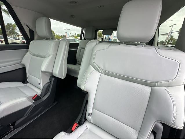 2026 Ford Expedition MAX Platinum®